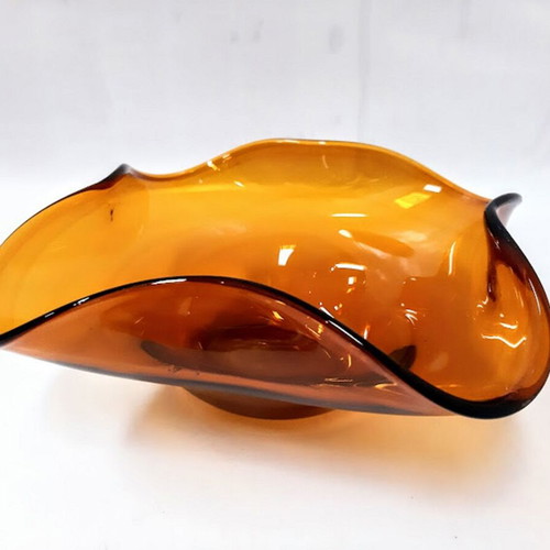 Glass bowl with wavy edge freeform amber glass like new
