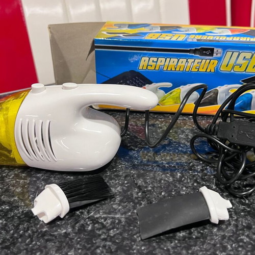 USB vacuum cleaner like new, small size