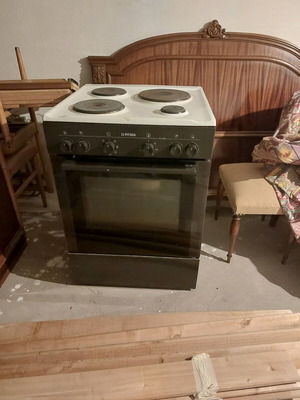 Pitsos stove used 60x60 with brown enamel burners