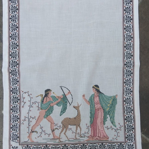 Vintage χειροποίητο κεντητό σεμέν Άρτεμη & Απόλλων