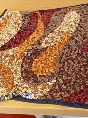 Top with sequins size large like new, brown