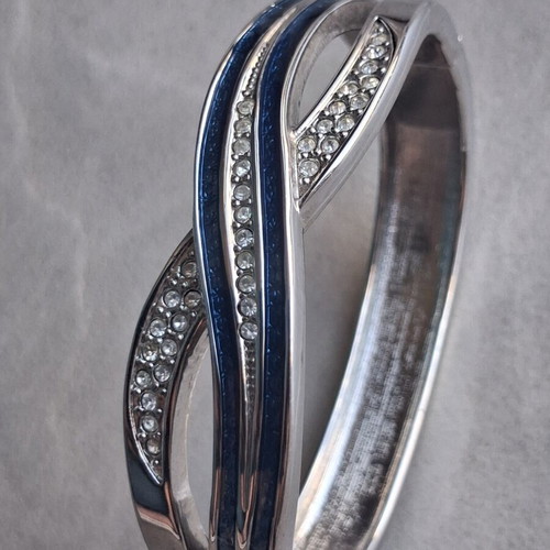 Bracelet-bangle with rhinestones like new, blue and silver