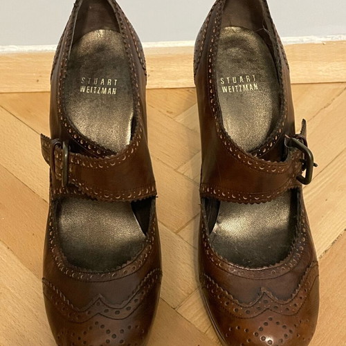 Stuart Weitzman leather shoes size 37.5 like new, brown