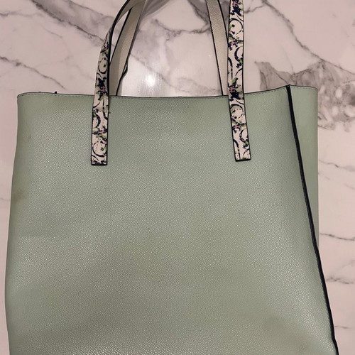 Axel shoulder bag used, mint color with large capacity