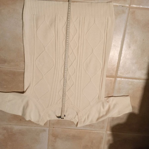 Cream blouse M-L like new, very soft