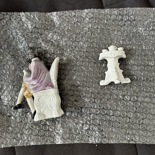 Porcelain decorative collectible items new