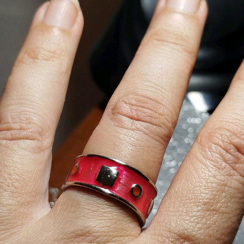 Ring with pink enamel used