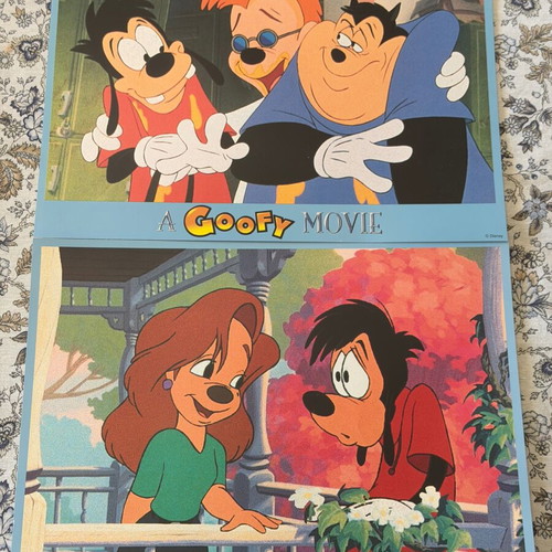 A Goofy Movie Official Poster Set like new, 8 pieces collectible