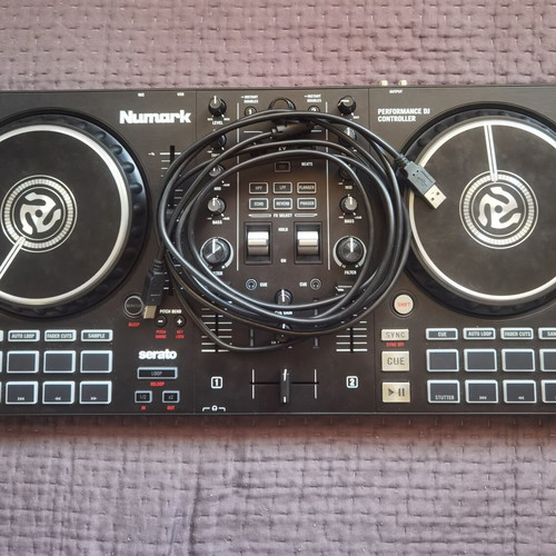 Numark Mixtrack Pro FX DJ controller like new