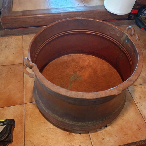 Copper cauldron new from dowry, traditional