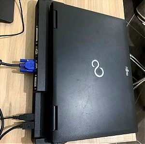 Laptop Fujitsu lifebook S752 ssd και docking station