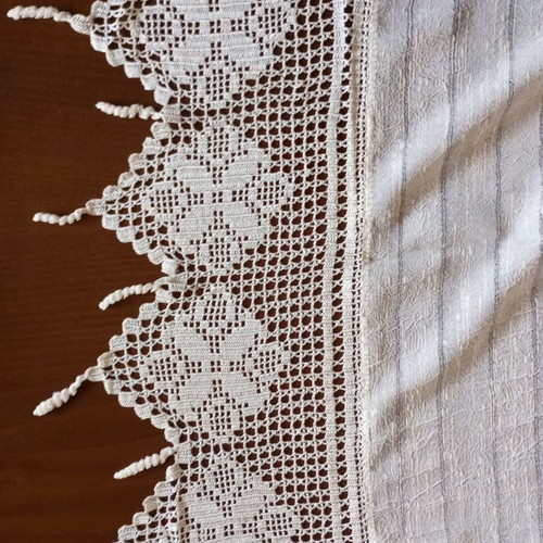 Ivory table runners set with handmade lace, new