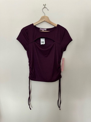 Cropped blouse new with cut out and ruching, size L, purple