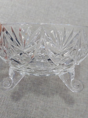 Large crystal footed fondant dish like new