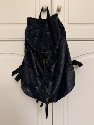 Zara σακίδιο με ματ παγιέτες σαν καινούργιο