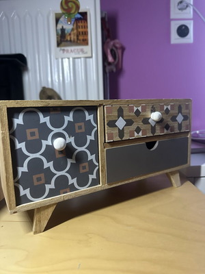 Office accessory organizer box