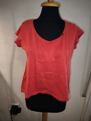 Women's coral blouse with V neck used, size M