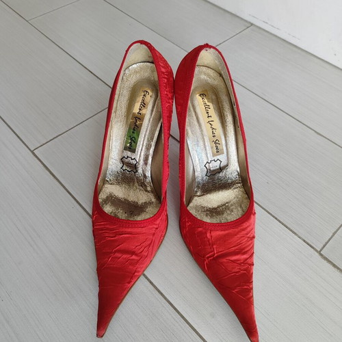 Pointed red pumps size 37 like new, 10.5cm heel