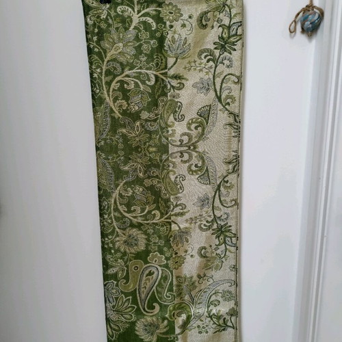 Pashmina scarf like new, green and gold