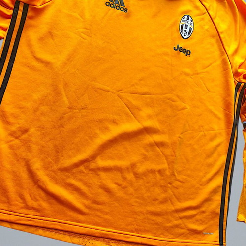Vintage Juventus x Adidas 2016/17 Training Sweatshirt size 2XL