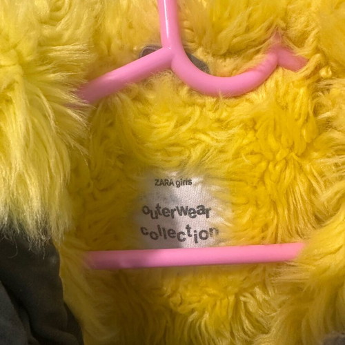 Zara jacket like new for girl and boy green age 5-6