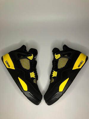 Jordan 4 Thunder 2023 καινούργιο, μέγεθος 45, μαύρο και κίτρινο