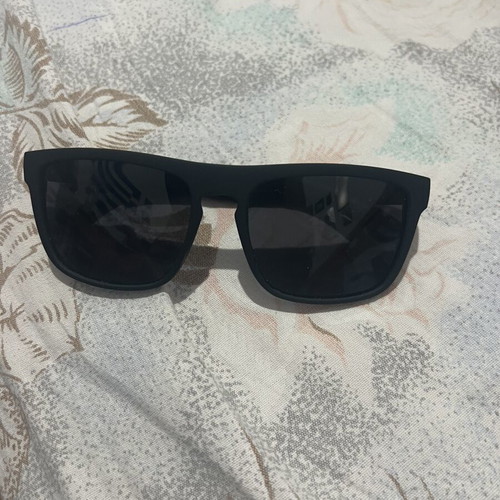 Sunglasses like new, black