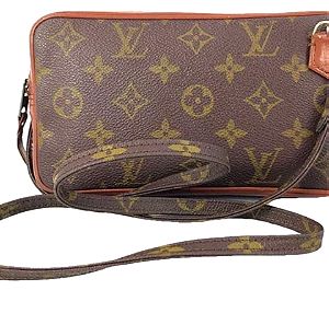 Authentic Louis Vuitton crossbody bag