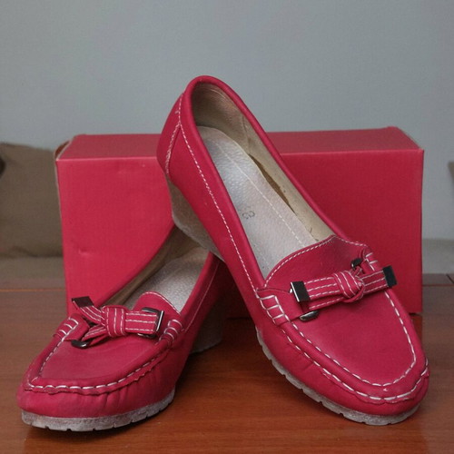 Summer shoes used, set of 7, various styles and colors