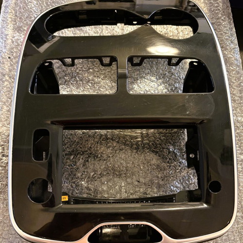 Renault Clio IV 2015 Media Nav screen with original frame like new