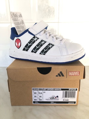 Adidas Sneakers παιδικά Νο 30 καινούργια, άσπρα