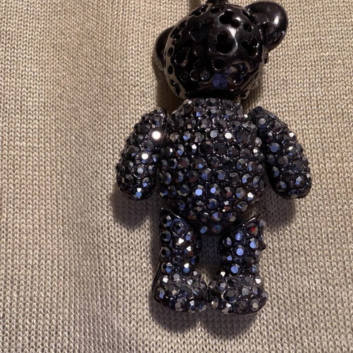 Long pendant with teddy bear 6cm like new, black