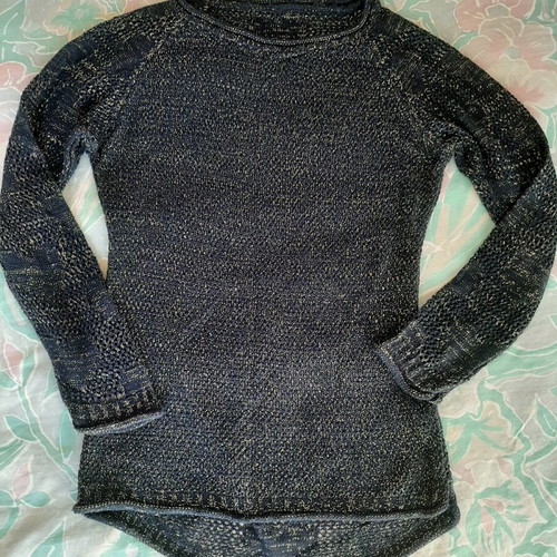 Knitted sweater like new, blue-gold with heart design