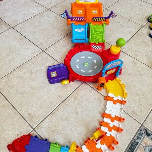 VTech starting track with car set slightly used, interactive toy