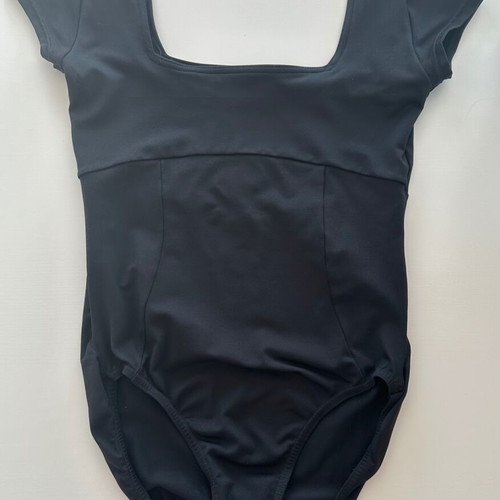Bloch bodysuit with short sleeves S black like new