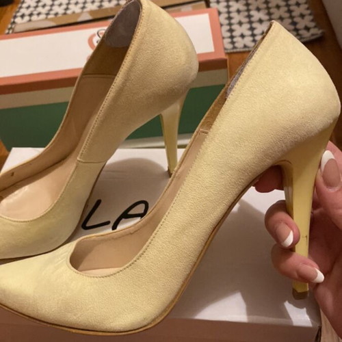 Silia D yellow lemon pumps used, size 39