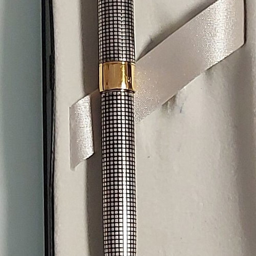 Parker Silver 925 Fountain Pen like new, made in France, medium size