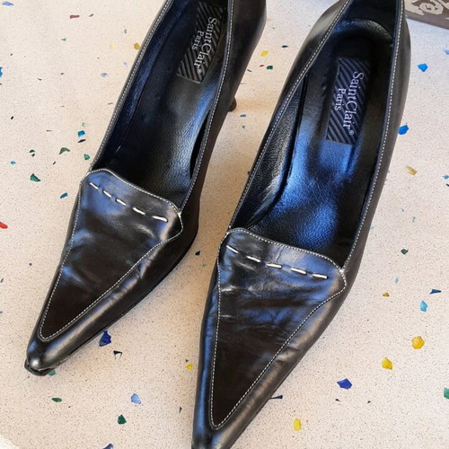 Saint Clair Paris leather black pumps size 38 like new