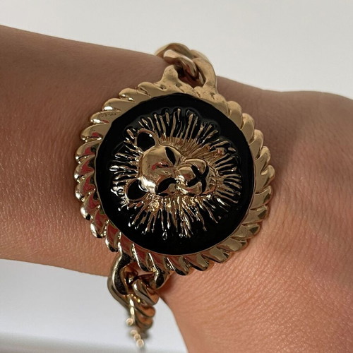 Vintage Glam Gold Lion Head Medallion Chain Bracelet like new