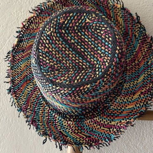 Echo New York straw hat with beach towel pareo gift