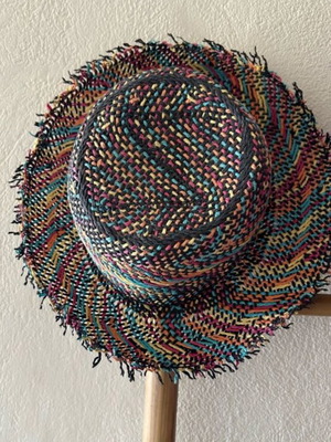 Echo New York straw hat with beach towel pareo gift