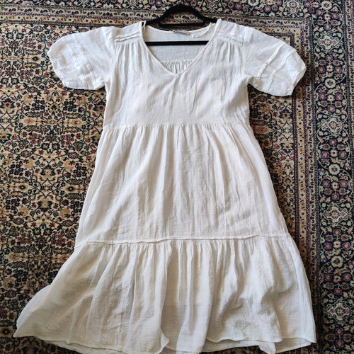 Stradivarius Broderie Anglaise dress white like new, size L