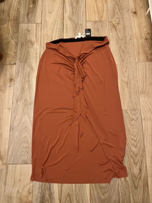 H&M skirt like new, size XL 42 14