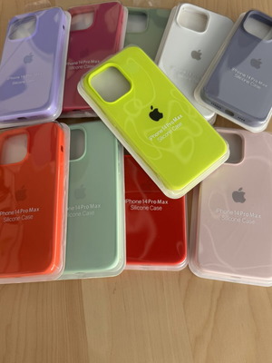 Apple Silicone Case for iPhone 14 Pro Max new with microfiber lining