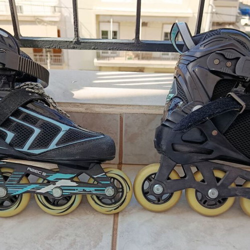 Firefly rollers size 39 like new, black with blue details