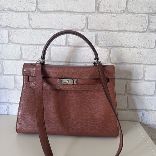 Shoulder bag tan color like new