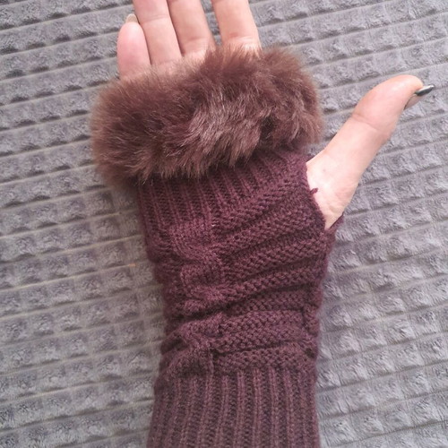 Women's half gloves brown with fur new