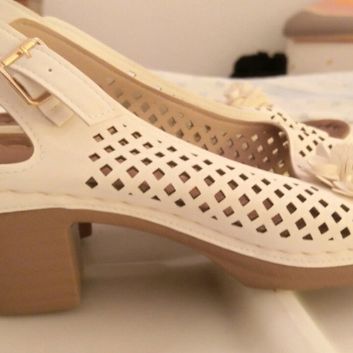 Women's white sandals size 41 new, anatomical and lightweight