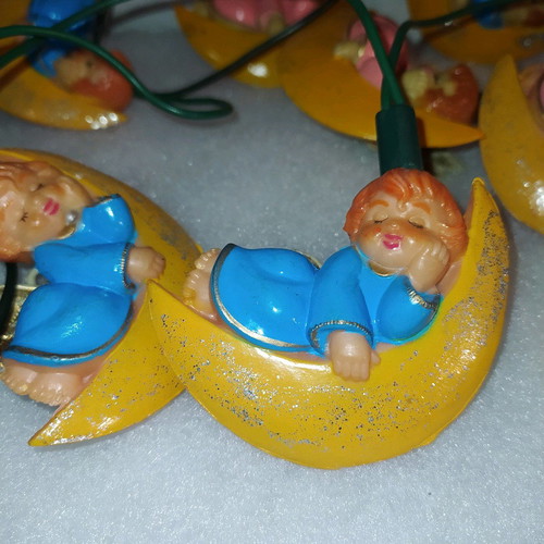 Old lights used, functional, blinking