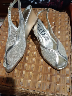 platform elite soft gold color No37
